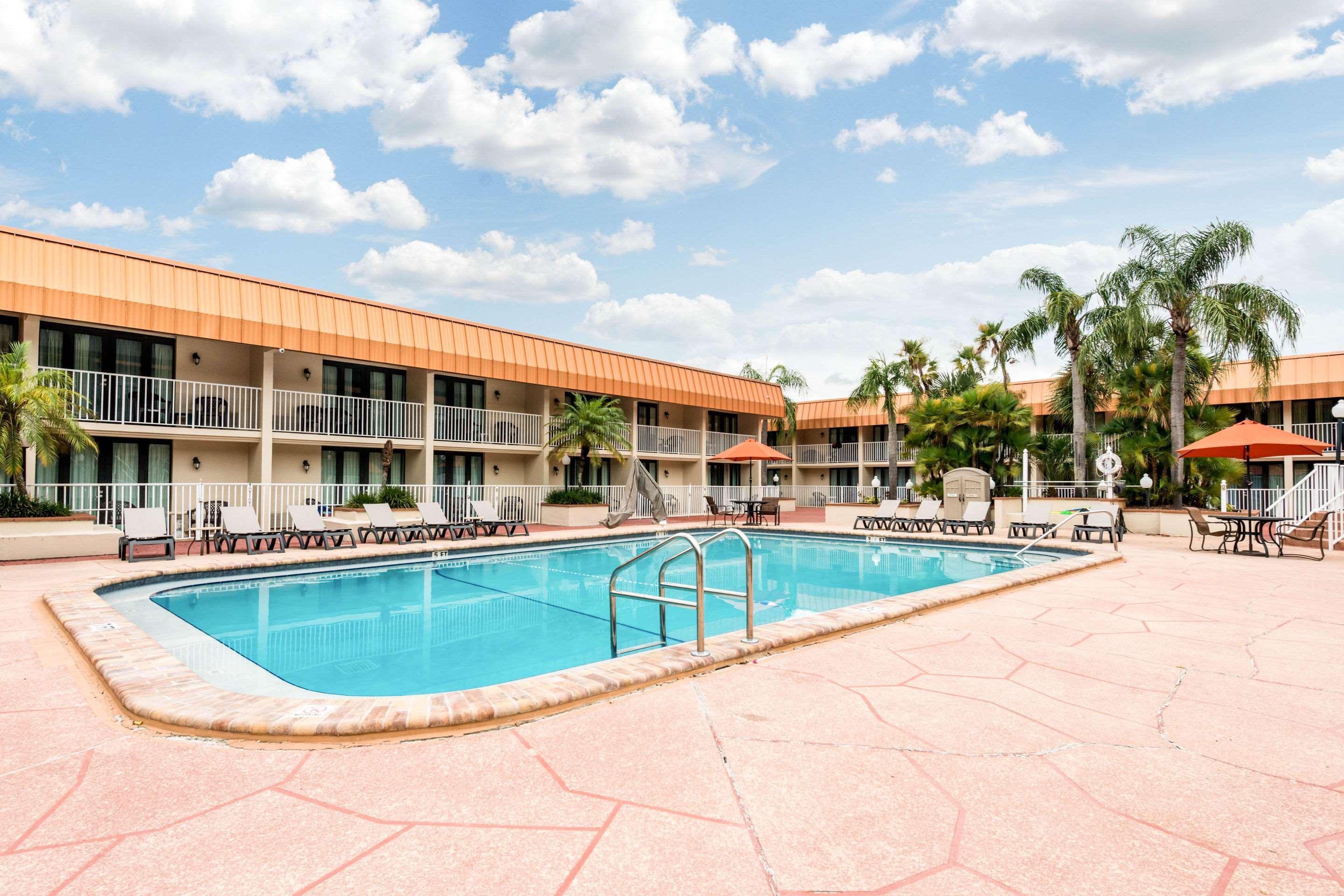 Quality Inn & Suites Tarpon Springs South Eksteriør billede