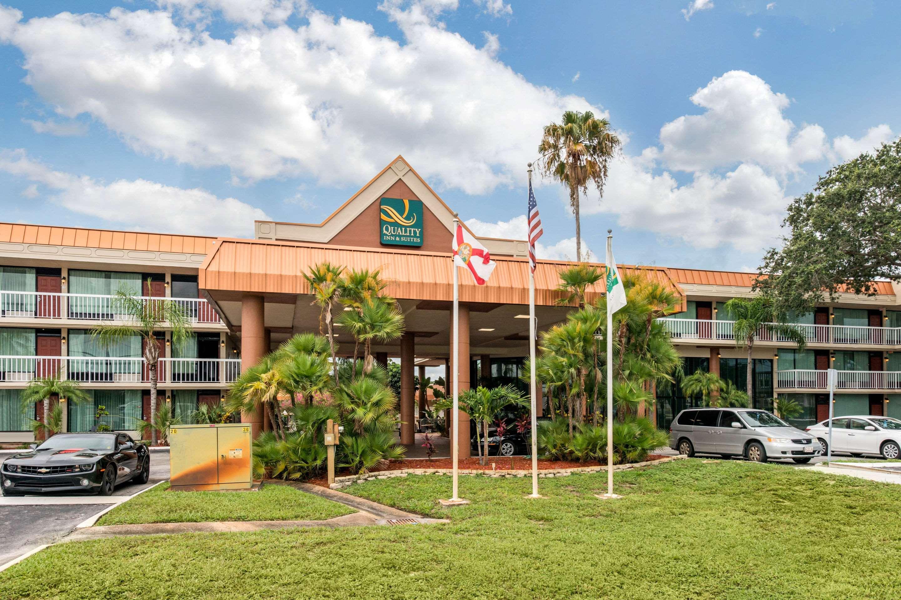 Quality Inn & Suites Tarpon Springs South Eksteriør billede